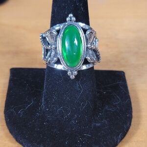 Elegant Silver and Green Dragonfly Gemstone Ring